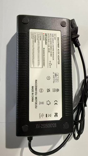 Nabíječka na lithiové baterie RACCEWAY®, 48V (58.8V) 3.5Ah-14S