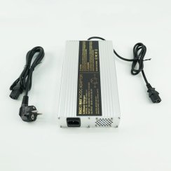 Punjač za litijeve baterije RACCEWAY®, 48V (54.6V) 8A-13S