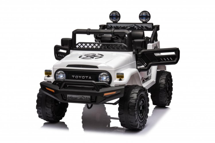 Coche eléctrico infantil Toyota FJ Cruiser blanco